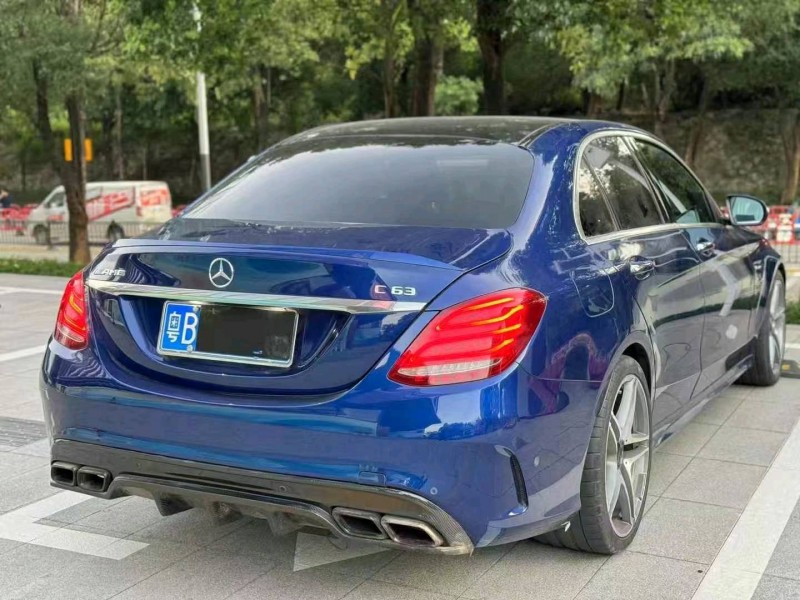 广州17年奔驰AMG8