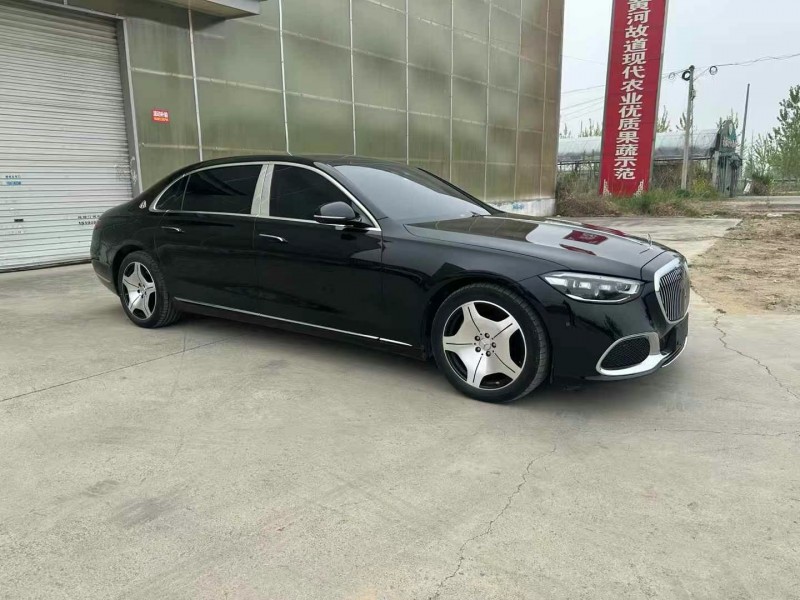 徐州22年奔驰迈巴赫S级3