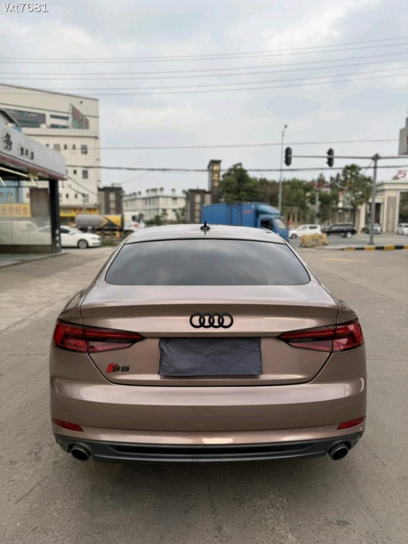 东莞17年奥迪A58