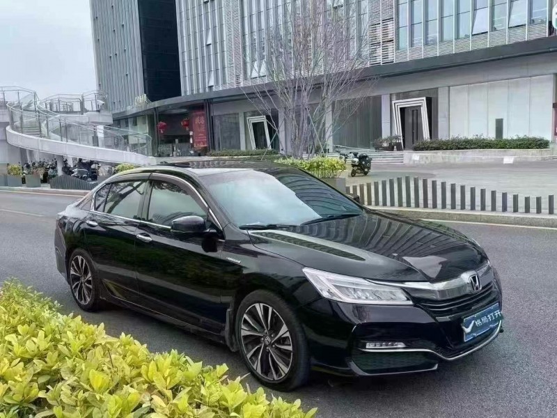 广州17年本田雅阁2