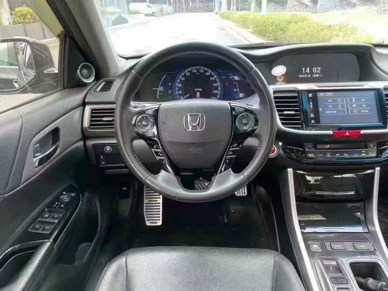 广州17年本田雅阁6