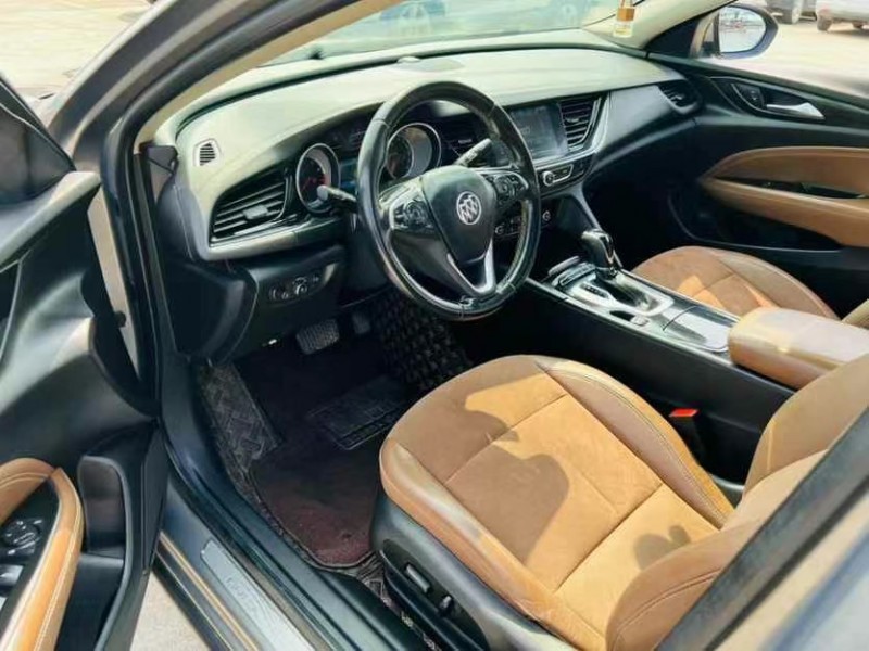 东莞20年别克威朗4