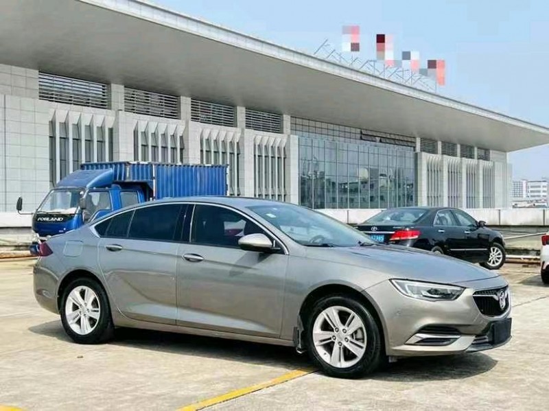 东莞18年别克君威1