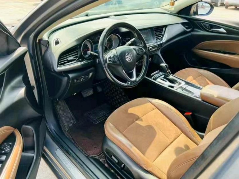 东莞18年别克君威4