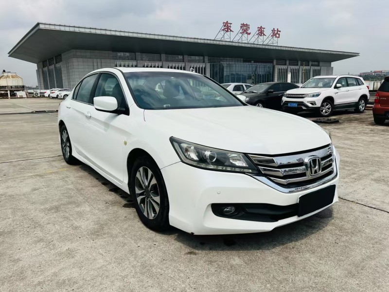 东莞15年本田雅阁3