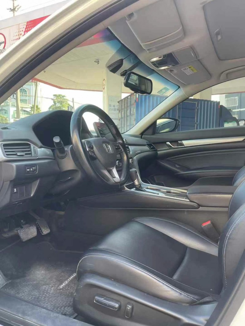 东莞20年本田雅阁5