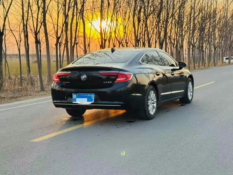 徐州17年别克君越8