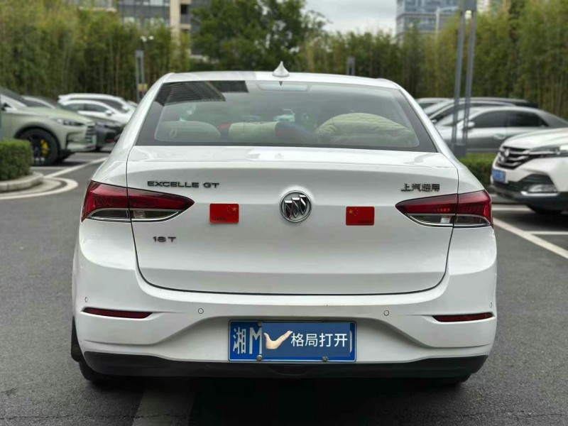 东莞18年别克英朗9