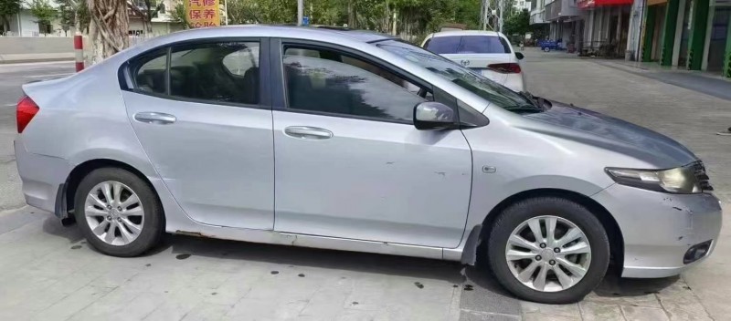 佛山14年本田锋范2