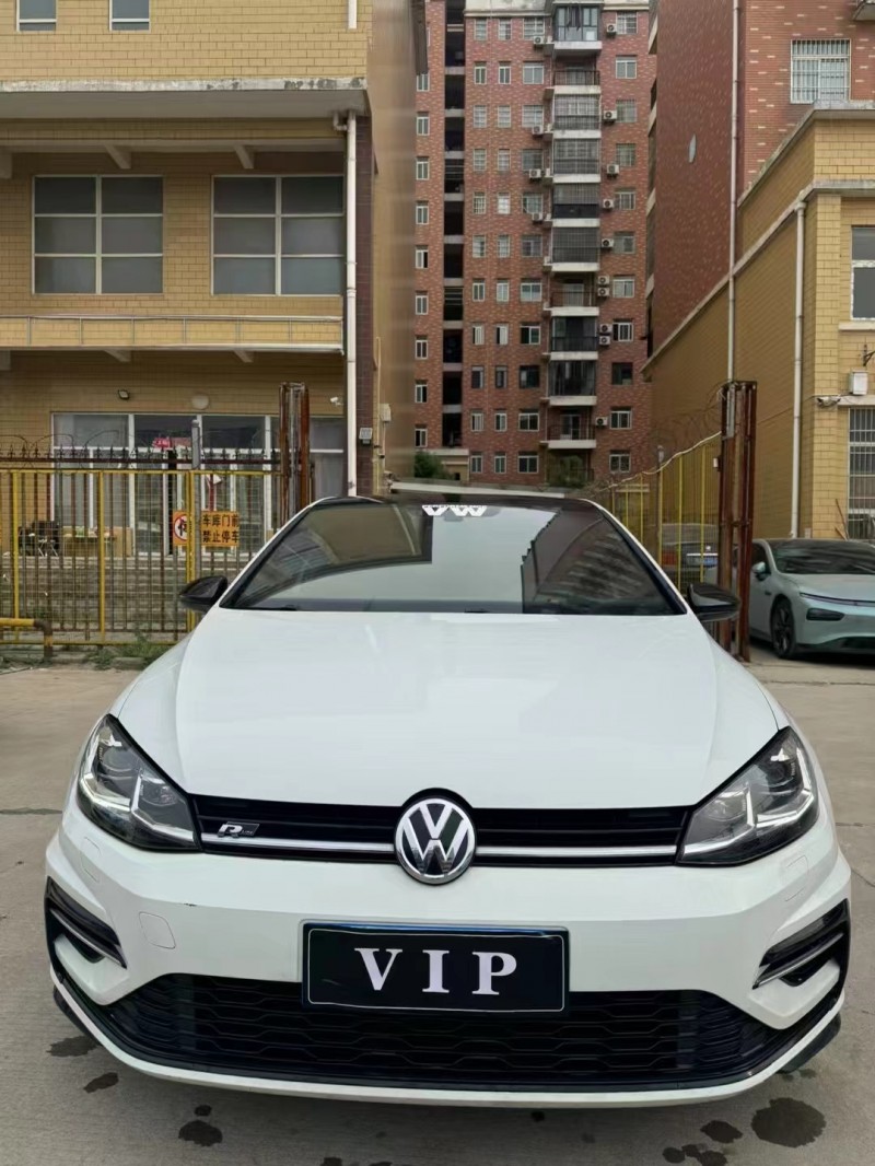 武汉19年大众高尔夫1
