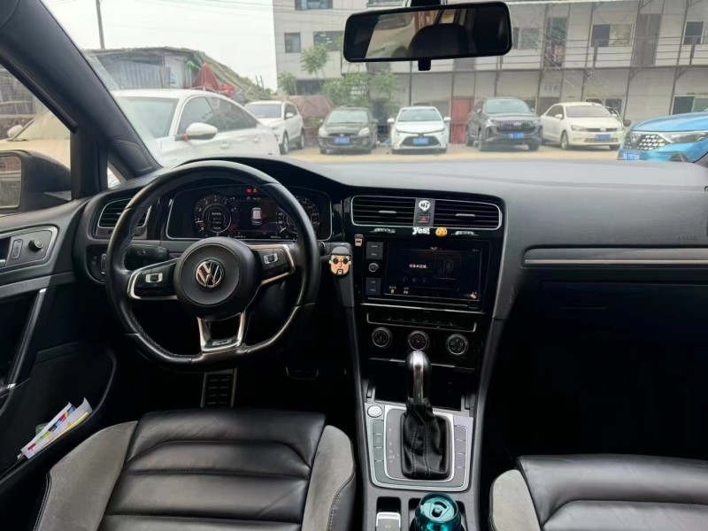 武汉19年大众高尔夫2