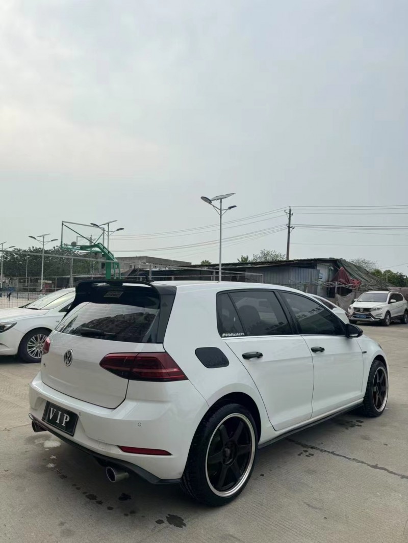 武汉19年大众高尔夫5