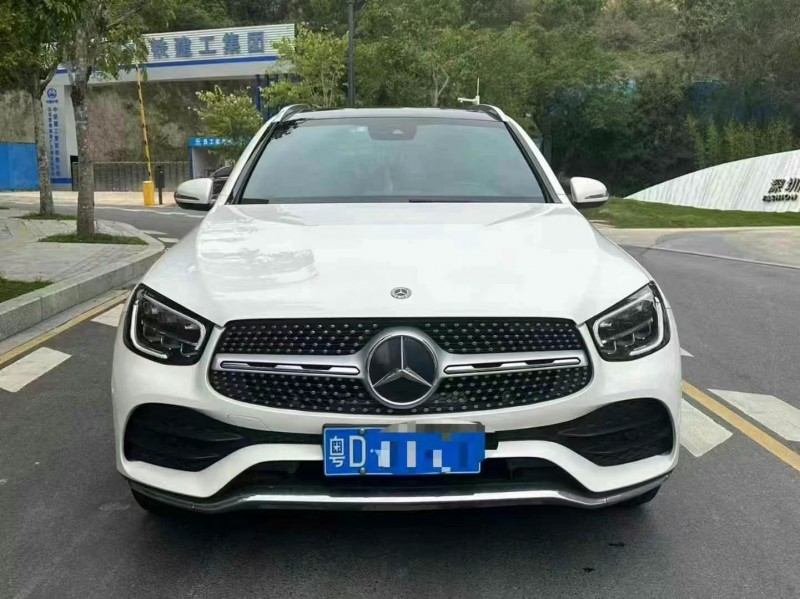 广州19年奔驰GLC1