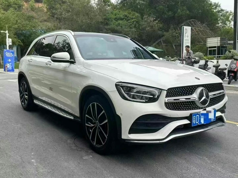 广州19年奔驰GLC2