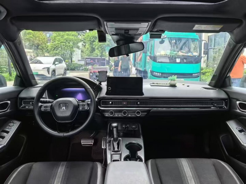 深圳22年本田思域4