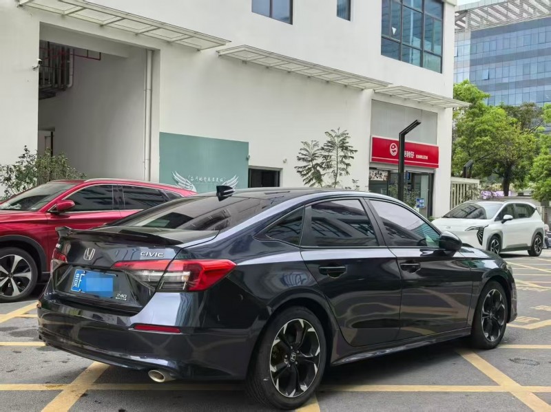 深圳22年本田思域7