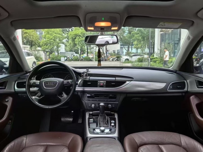 深圳18年奥迪A6L4