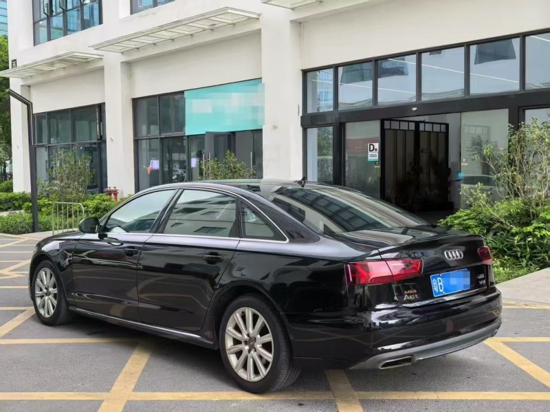 深圳18年奥迪A6L7