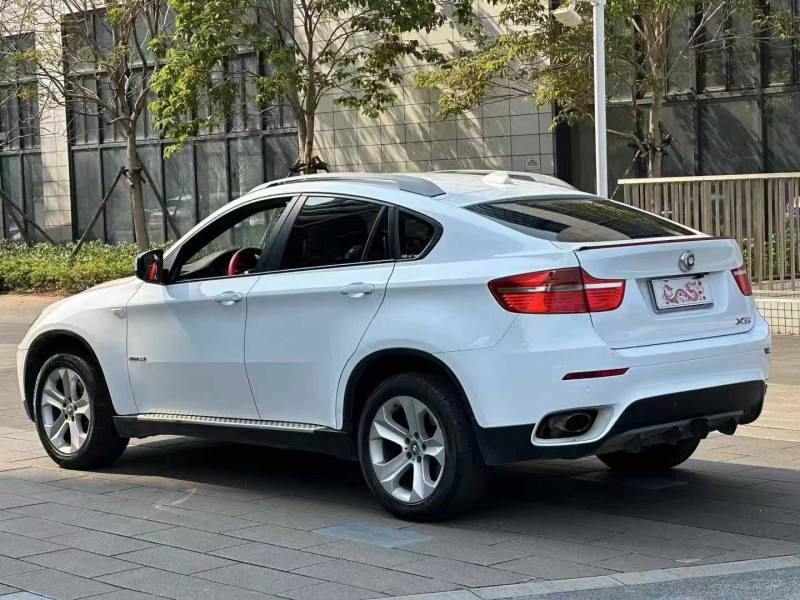 广州12年宝马X67