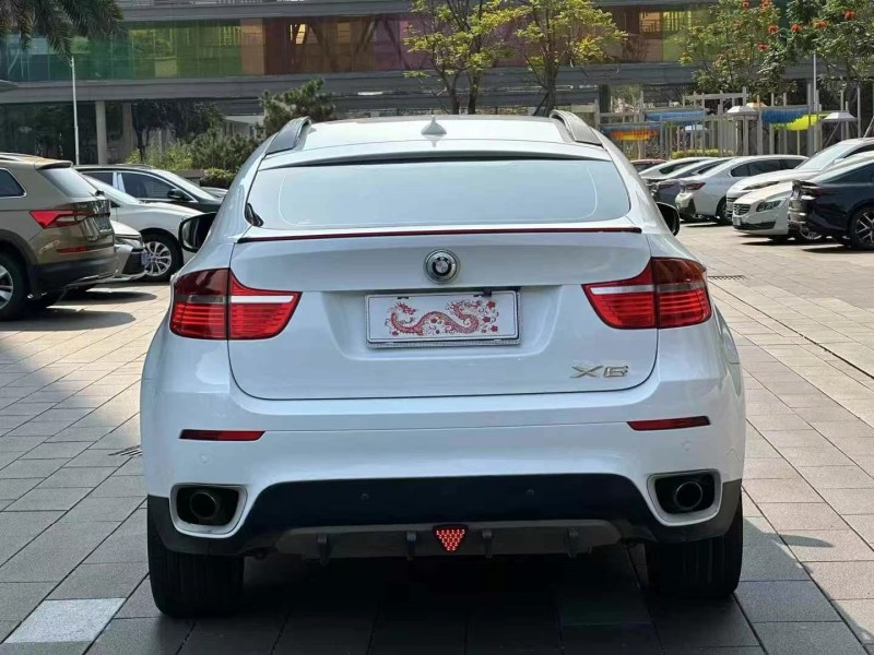 广州12年宝马X69