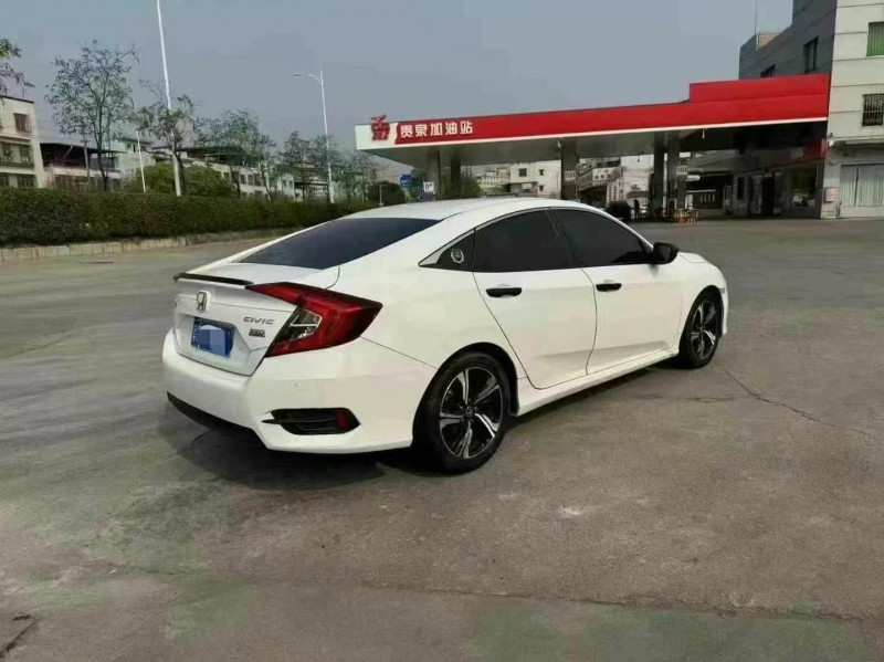 广州19年本田思域3