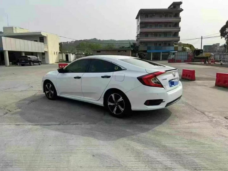 广州19年本田思域5