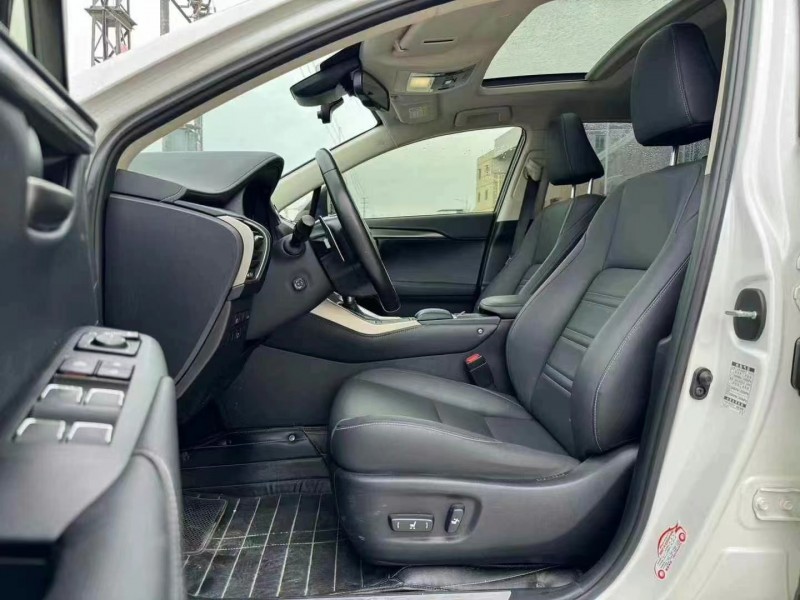 广州19年雷克萨斯NX7