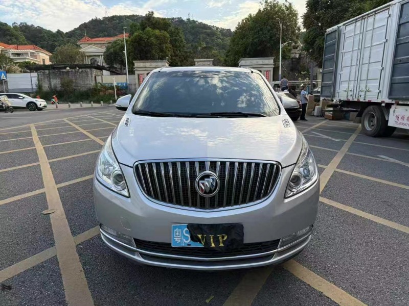 广州16年别克GL81