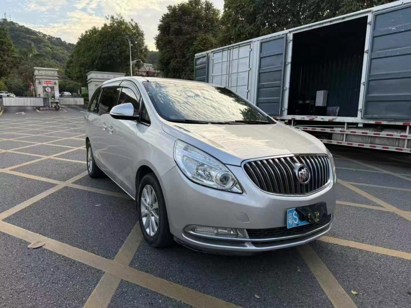 广州16年别克GL82