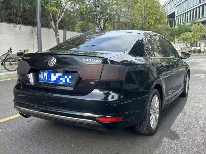 广州14年大众速腾8