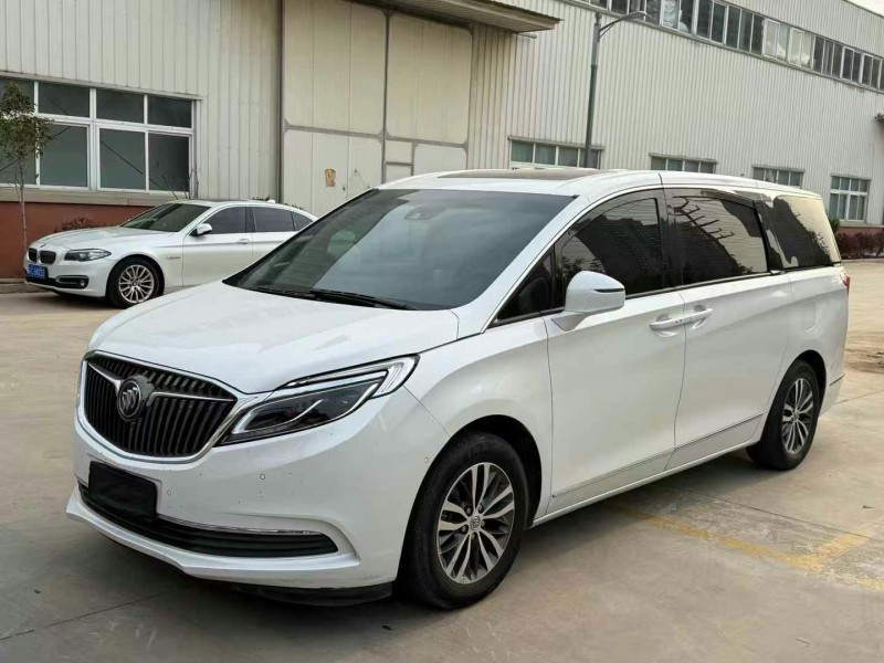 徐州17年别克GL82