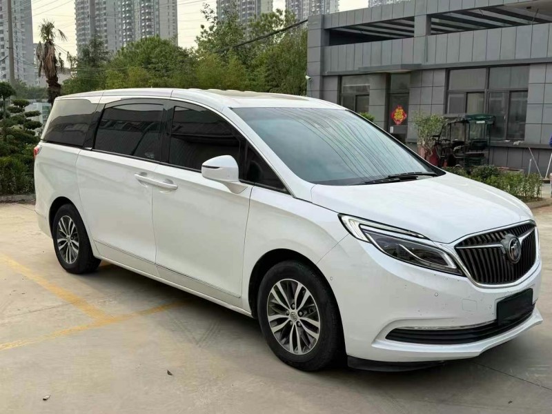 徐州17年别克GL83