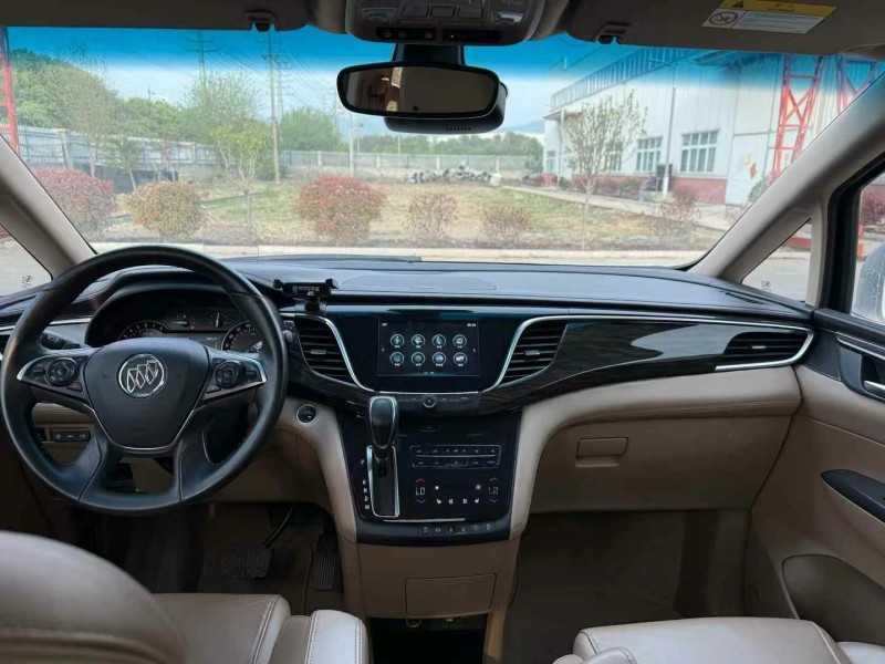 徐州17年别克GL86