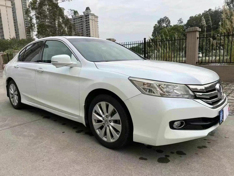 广州14年本田雅阁3