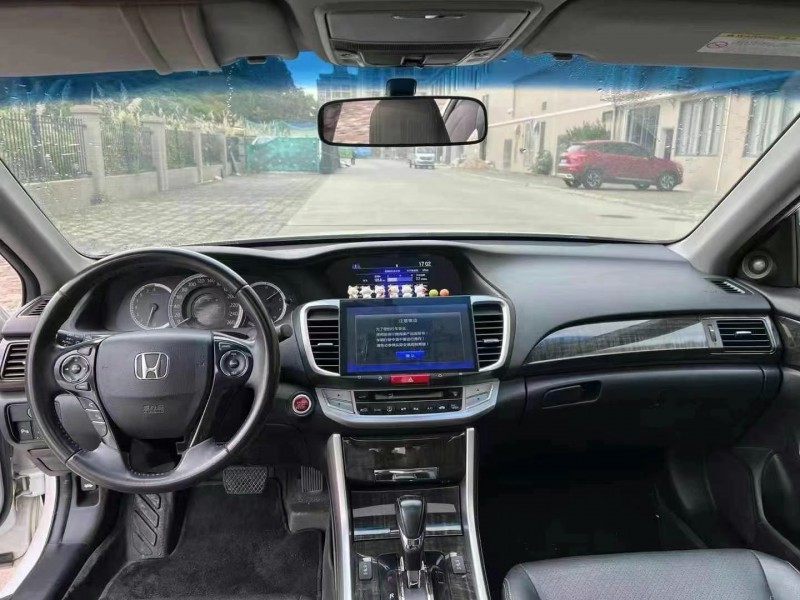 广州14年本田雅阁5