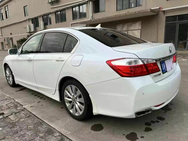 广州14年本田雅阁7