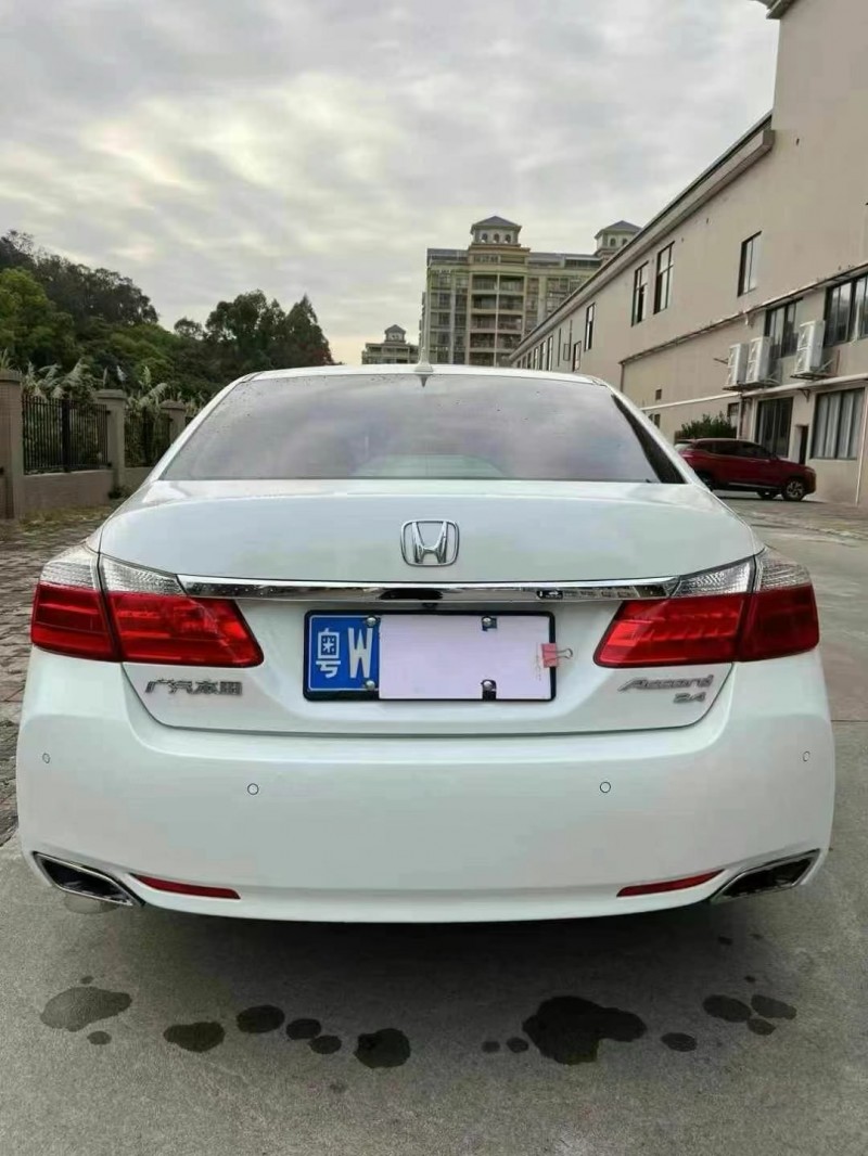 广州14年本田雅阁9