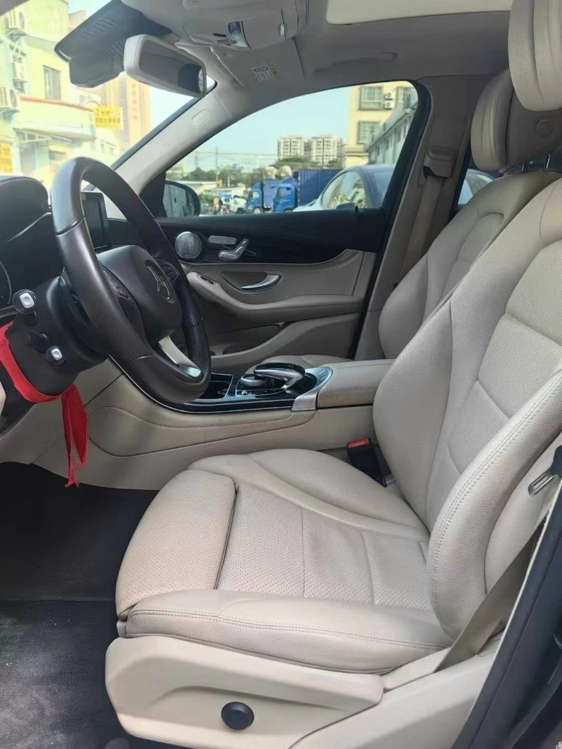 广州19年奔驰GLC4