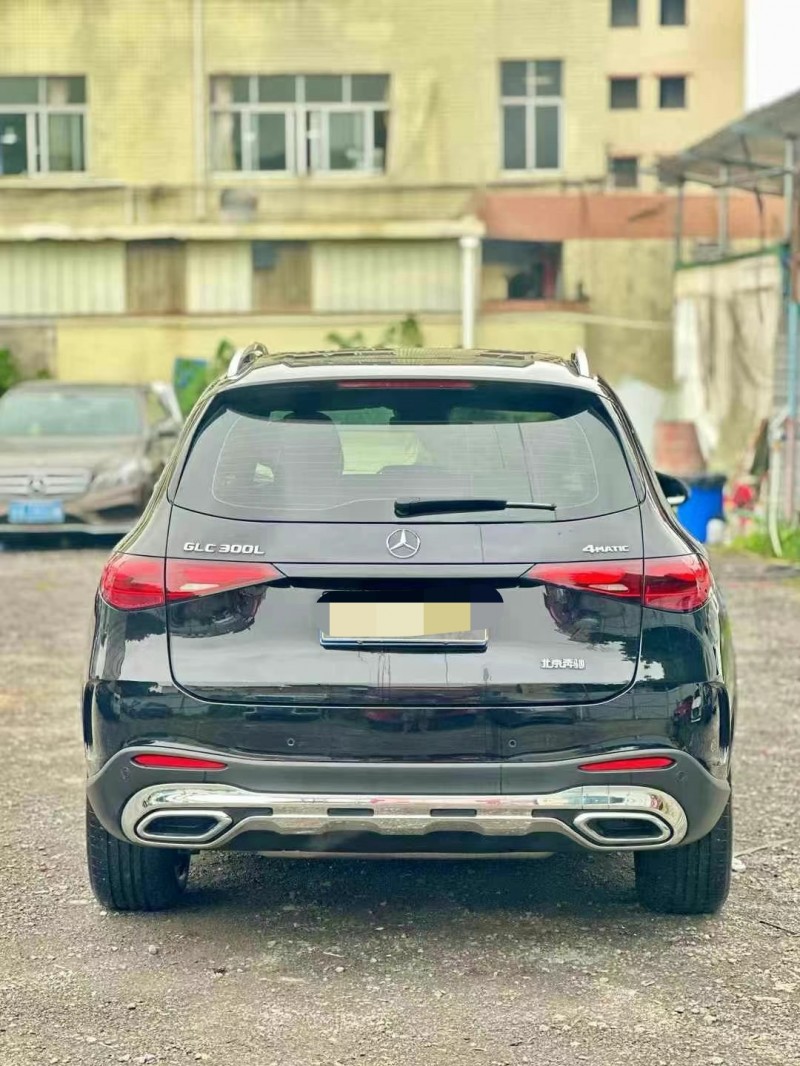 广州23年奔驰GLC9