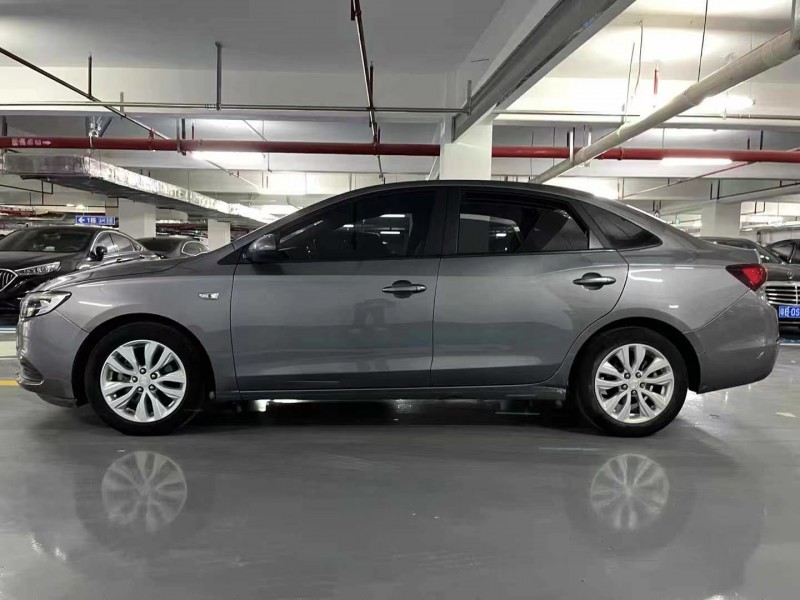 广州19年别克英朗7