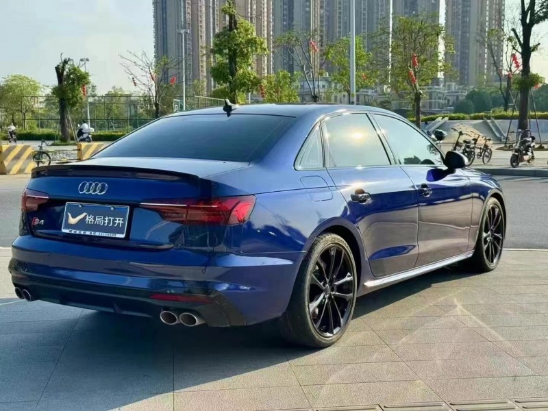 广州21年奥迪S44