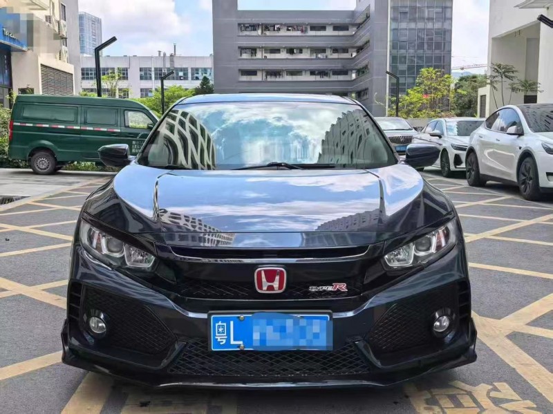 广州18年本田思域1