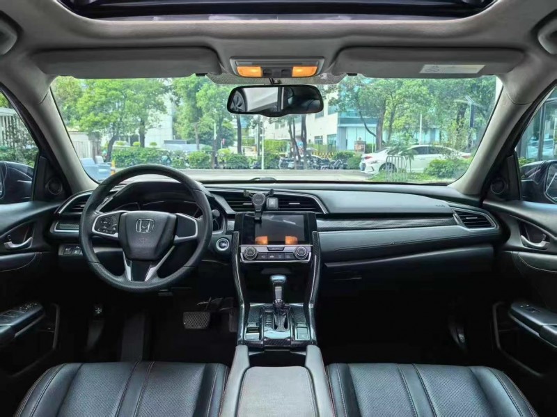 广州18年本田思域4