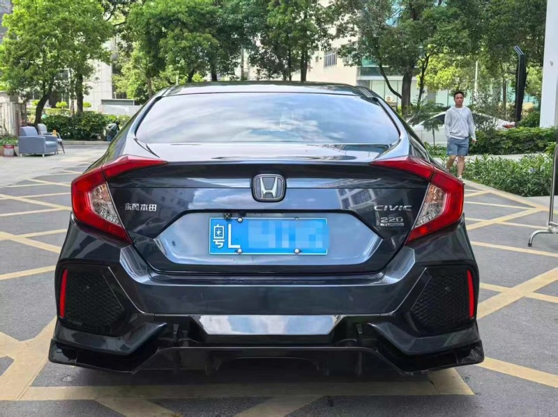 广州18年本田思域9