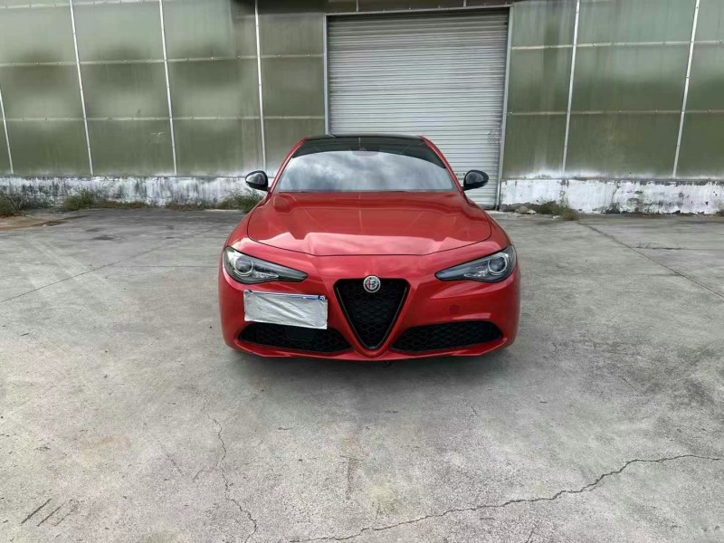 徐州20年阿尔法·罗密欧Giulia1