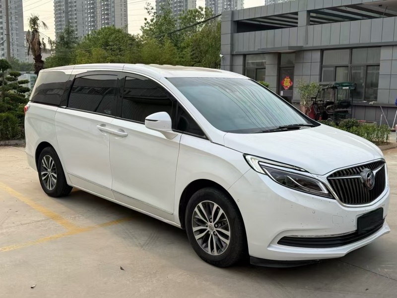 徐州17年别克GL83