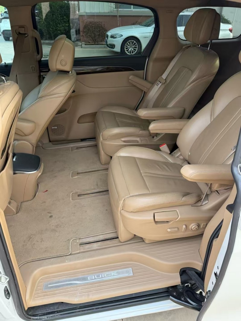 徐州17年别克GL87