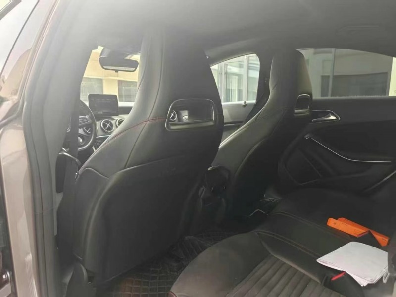 广州18年奔驰CLA8