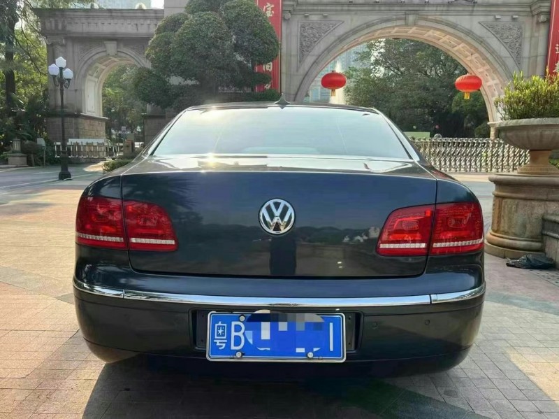 广州11年大众辉腾9