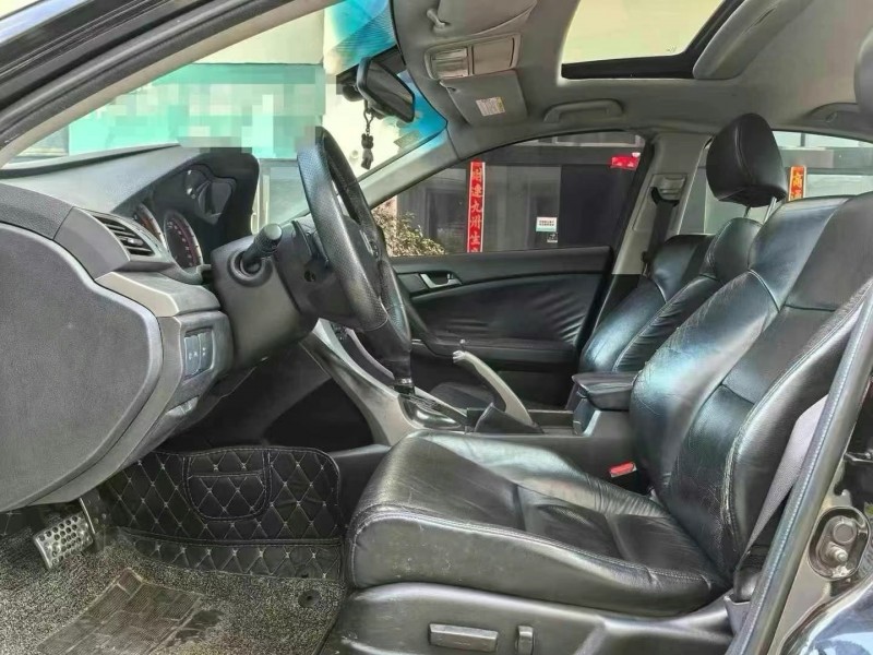 广州12年本田思铂睿6